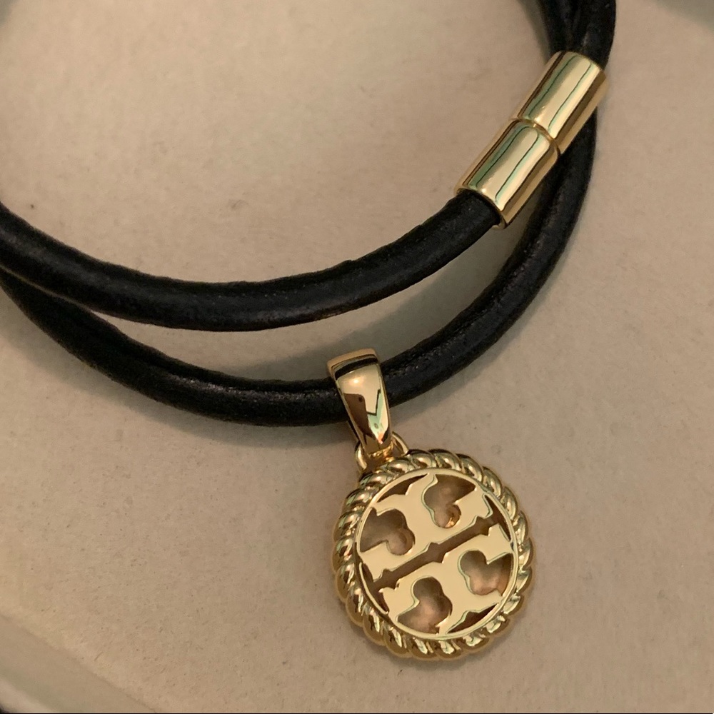 Tory Burch double T Kira pendant & black leather collar Or  bracelet - Picture 5 of 8